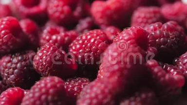 关上贝瑞。 新鲜，果汁覆盆子背景，成熟。 大红莓果。 新鲜覆盆子水果作为食物